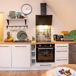 Maya's Dluga 66 Attic גדנסק